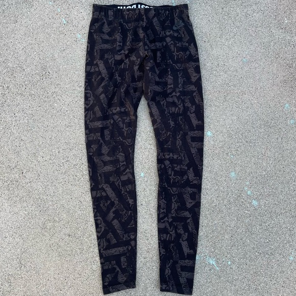 NIKE Legasee Leggings printed Activewear gym running size small Preowned - Picture 4 of 4